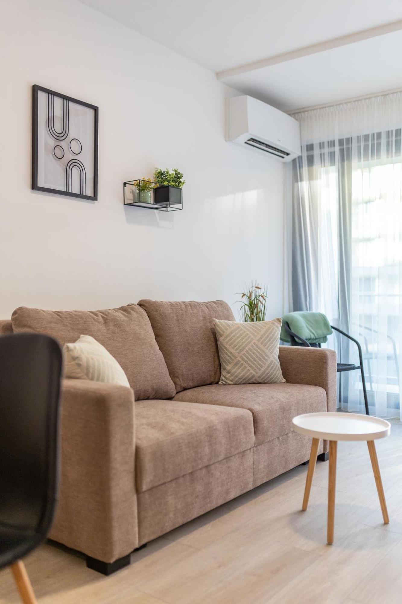 Casa Romana Apartmanok Siofok By Bltn Zewnętrze zdjęcie