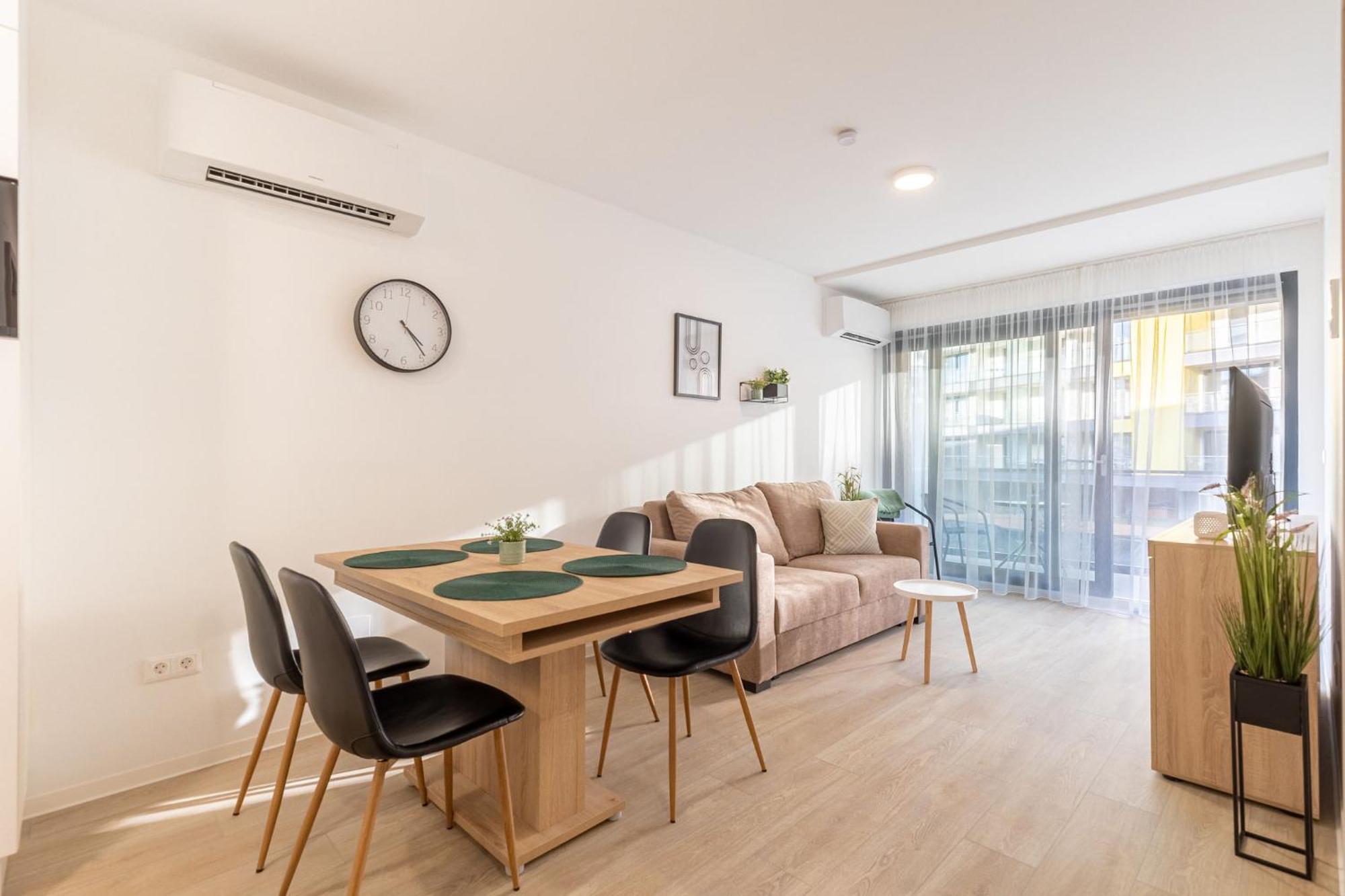 Casa Romana Apartmanok Siofok By Bltn Zewnętrze zdjęcie