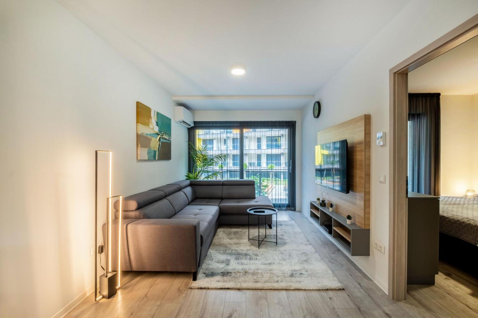 Casa Romana Apartmanok Siofok By Bltn Zewnętrze zdjęcie