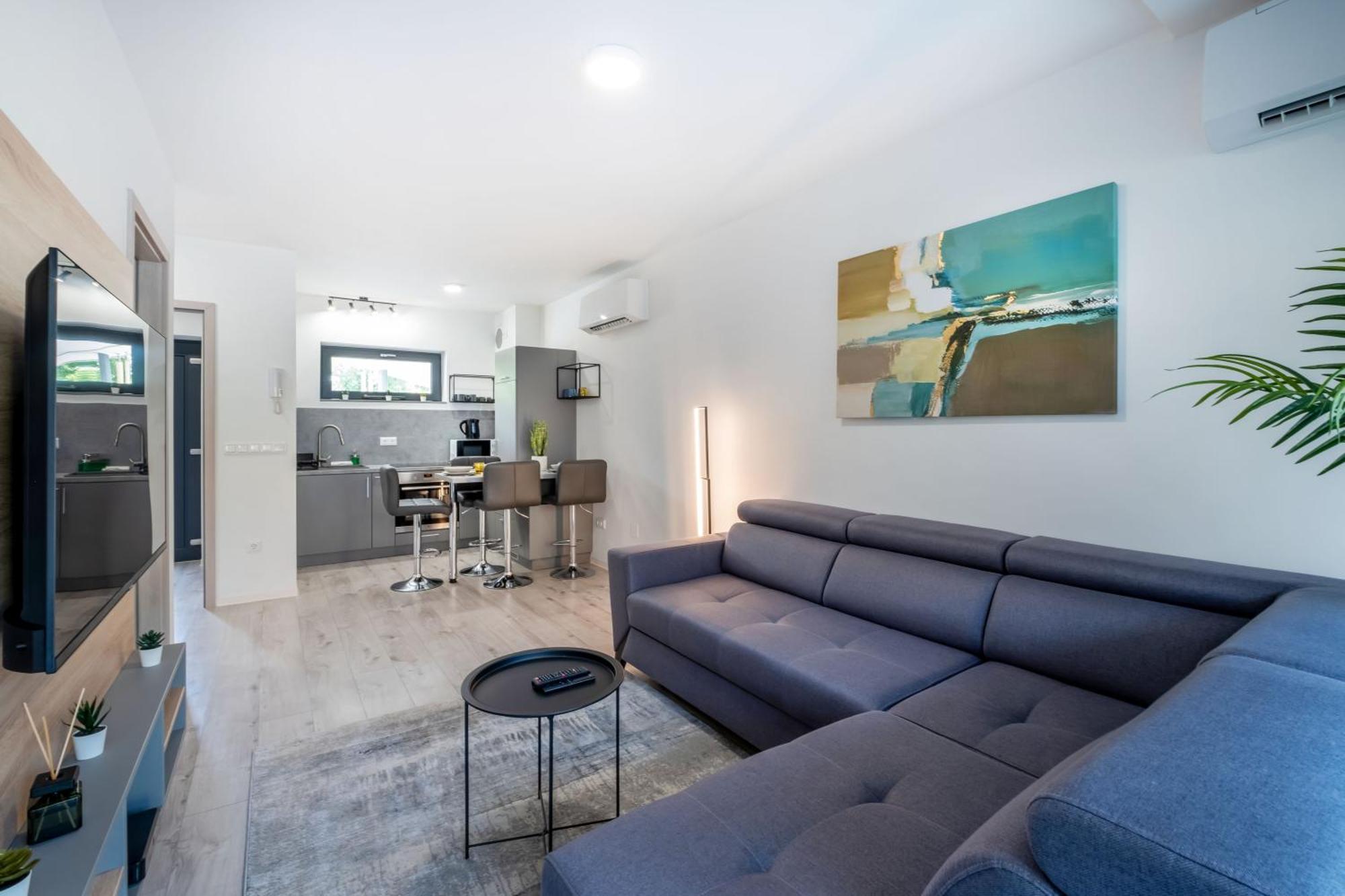 Casa Romana Apartmanok Siofok By Bltn Zewnętrze zdjęcie